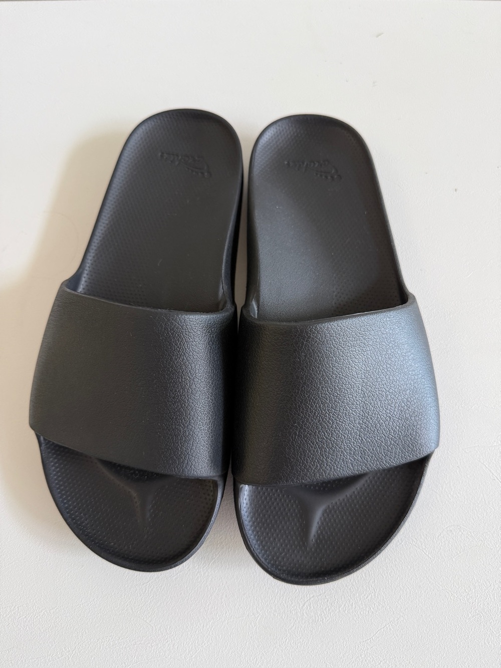 ARCHIES Arch Support Slides Sandals Women's Size 9 Black
